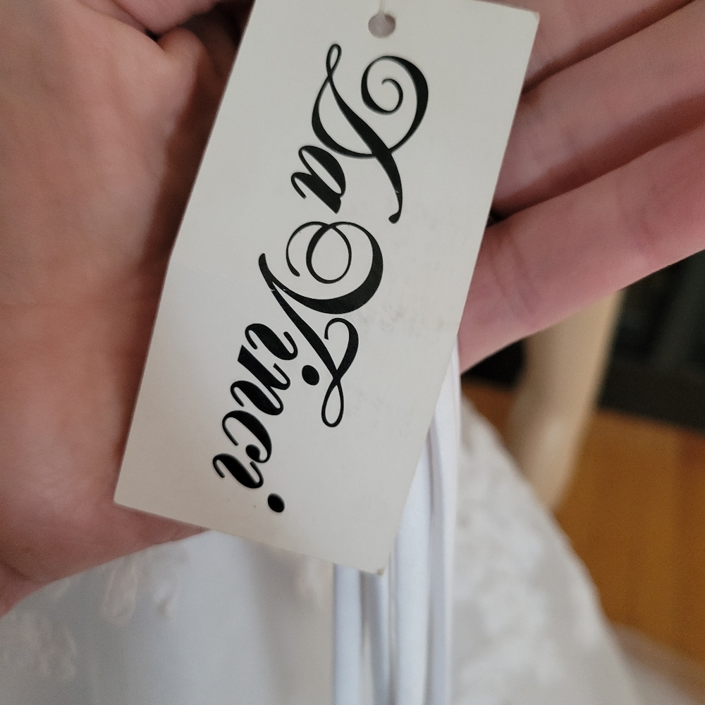 White DaVinci Dress Size 6 Style #50236 - Picture 5 of 16